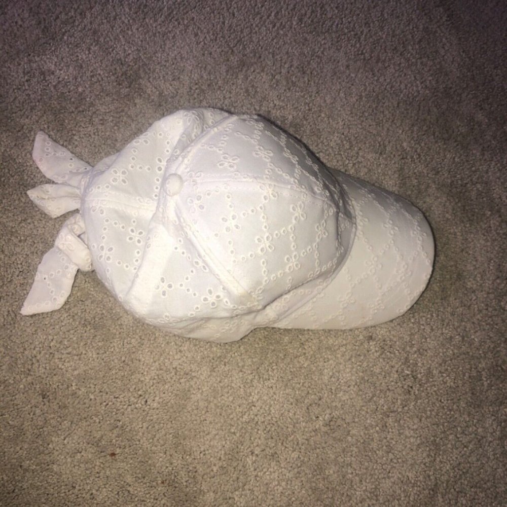 Vince Camuto Women’s Baseball Hat White Eyelet